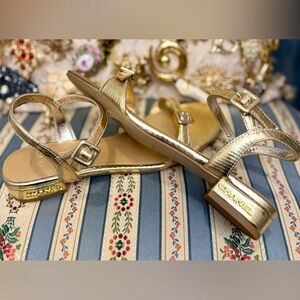 Elegant Gold Women's Sandals